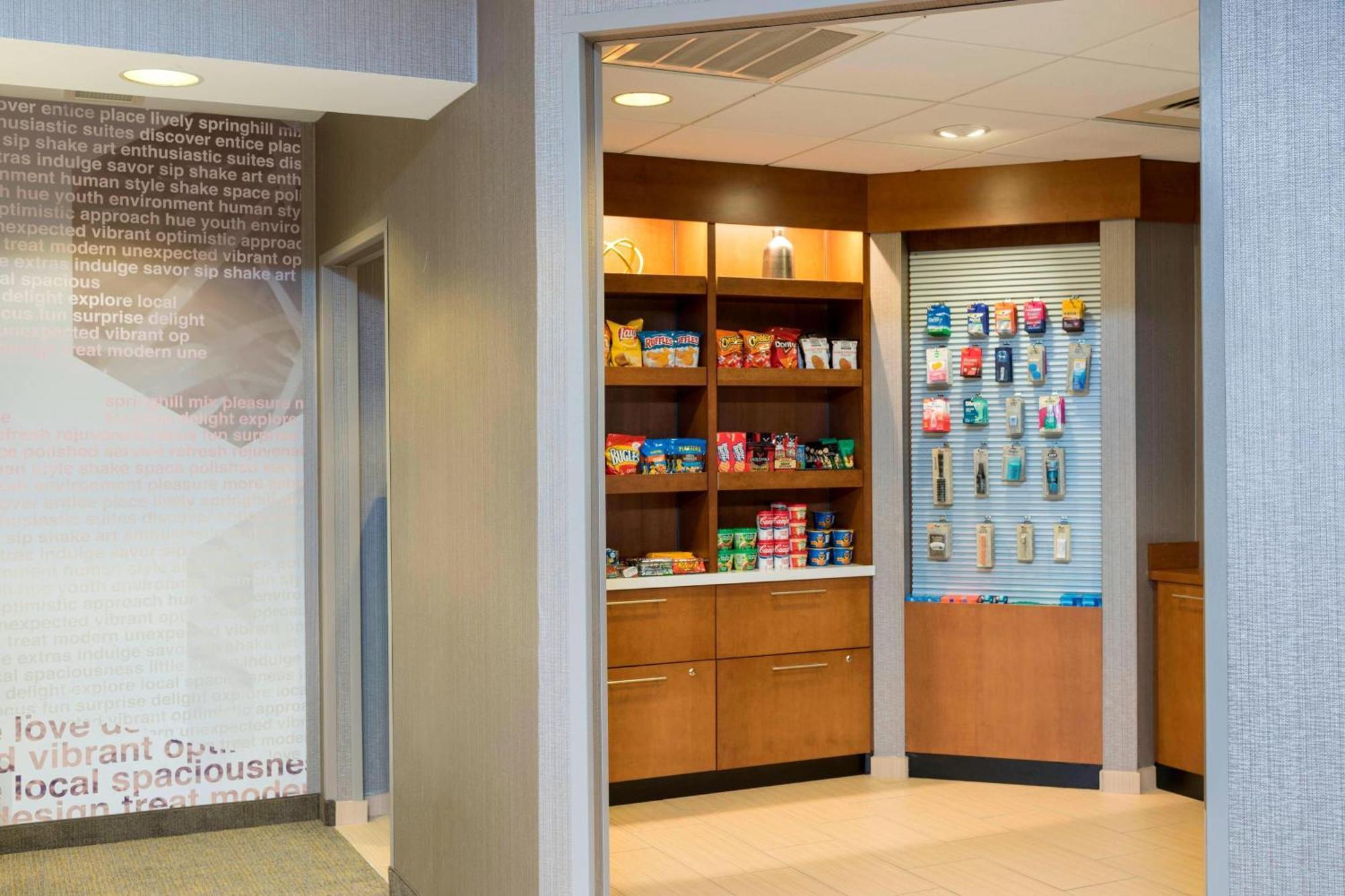 Springhill Suites Grand Rapids North Εξωτερικό φωτογραφία