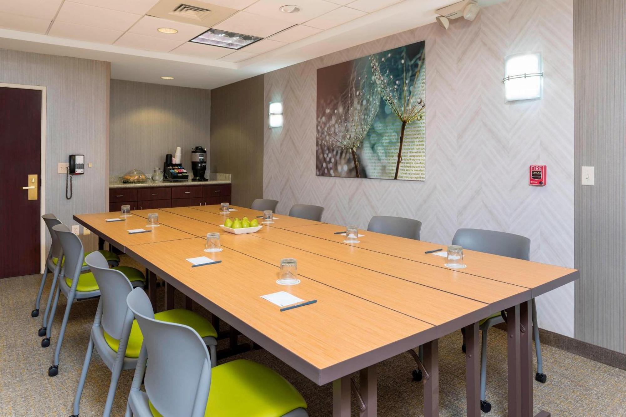 Springhill Suites Grand Rapids North Εξωτερικό φωτογραφία