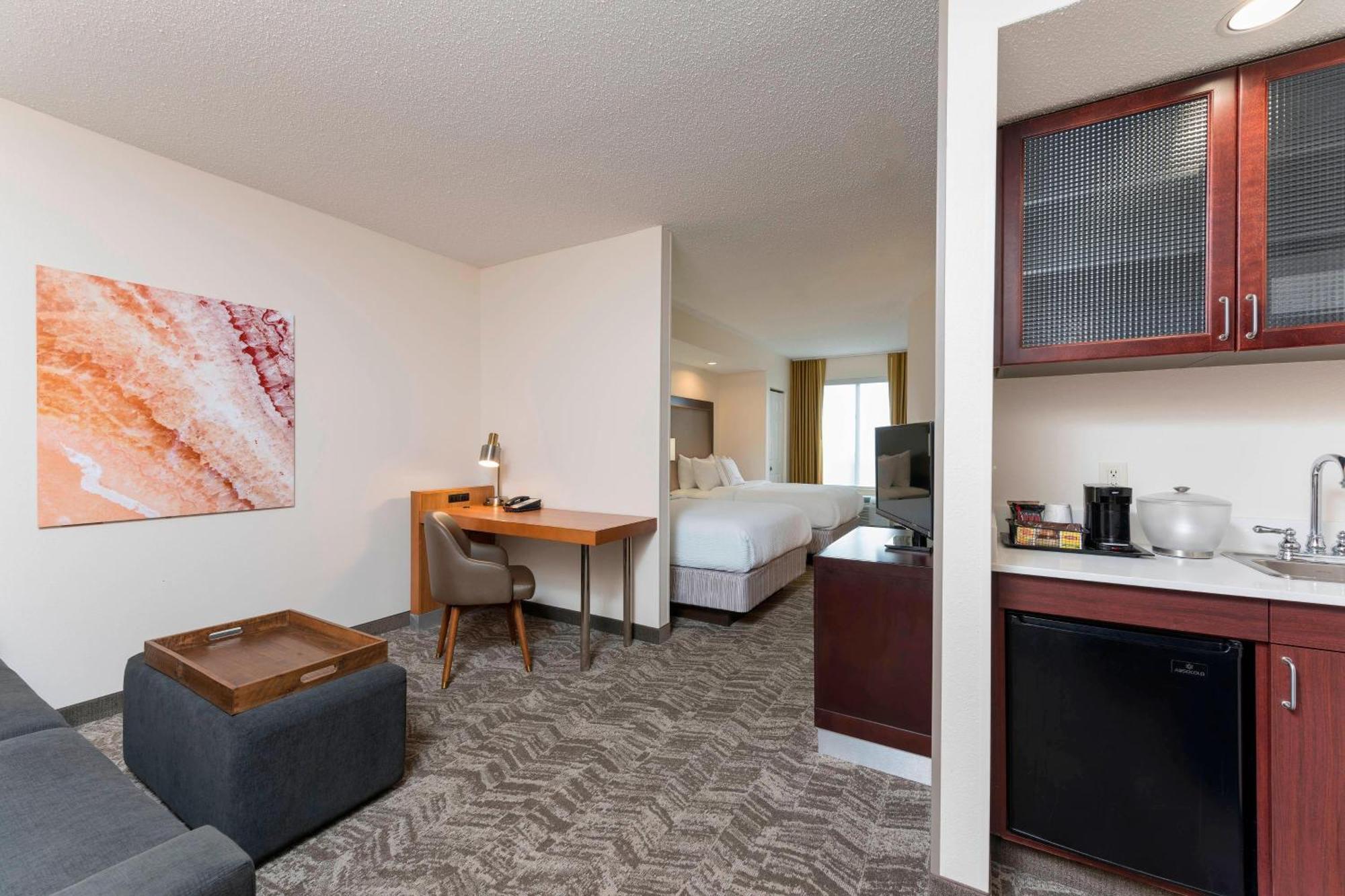 Springhill Suites Grand Rapids North Εξωτερικό φωτογραφία