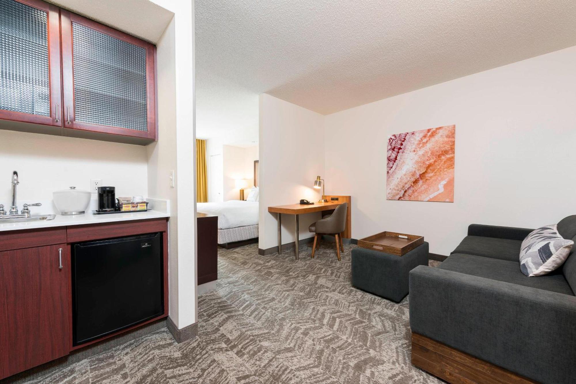 Springhill Suites Grand Rapids North Εξωτερικό φωτογραφία