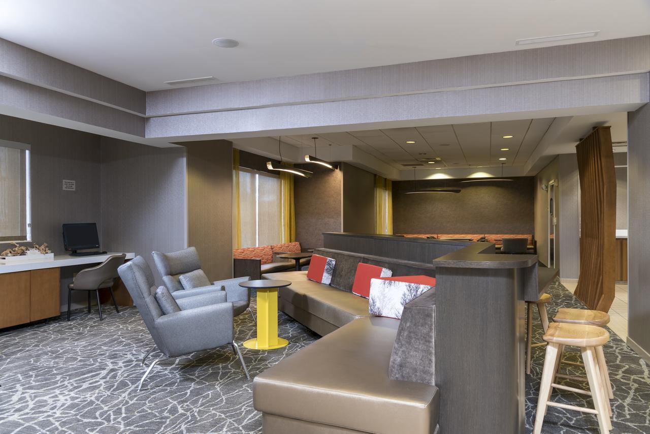 Springhill Suites Grand Rapids North Εξωτερικό φωτογραφία