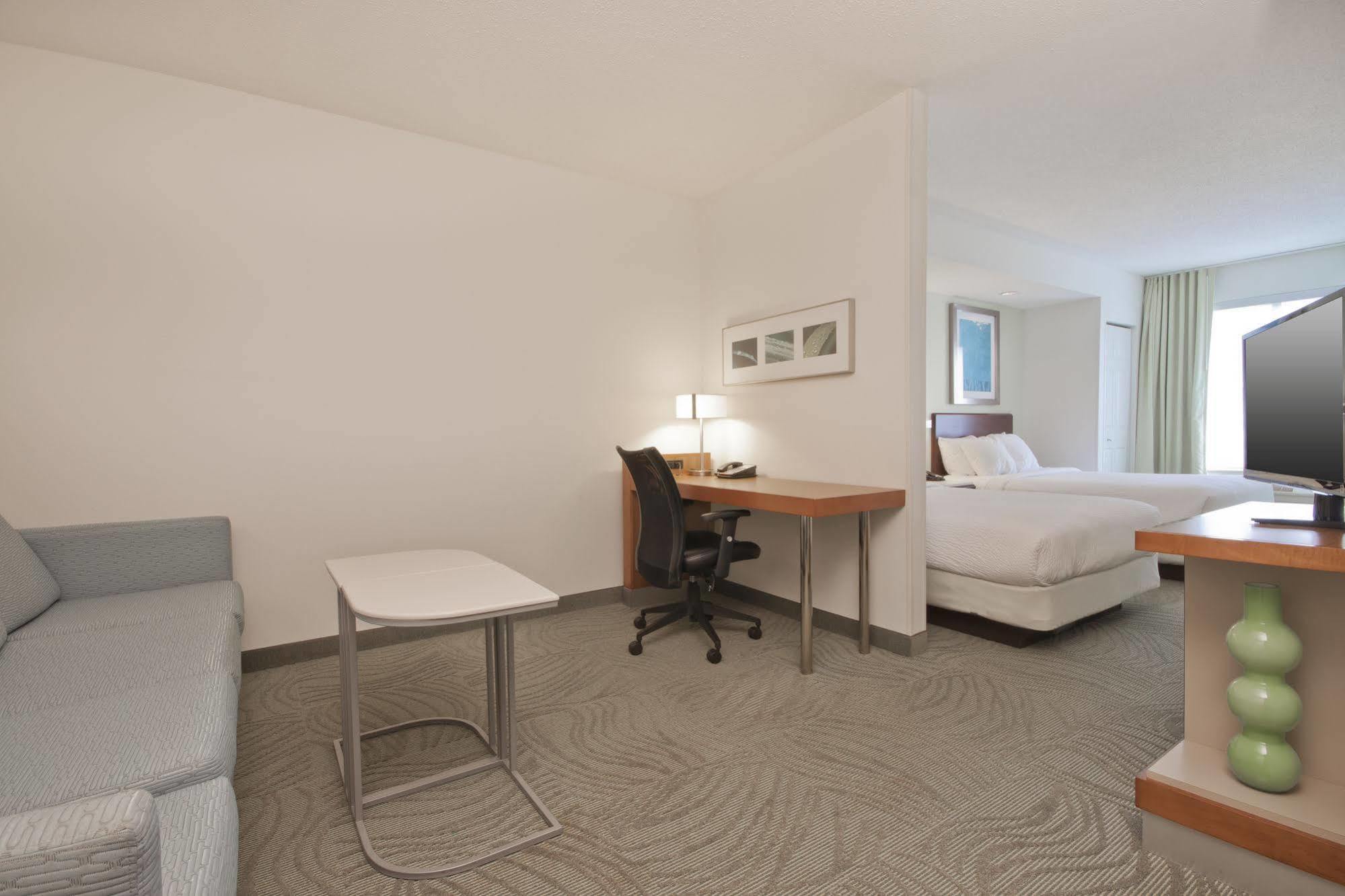 Springhill Suites Grand Rapids North Εξωτερικό φωτογραφία