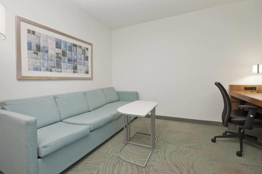 Springhill Suites Grand Rapids North Εξωτερικό φωτογραφία