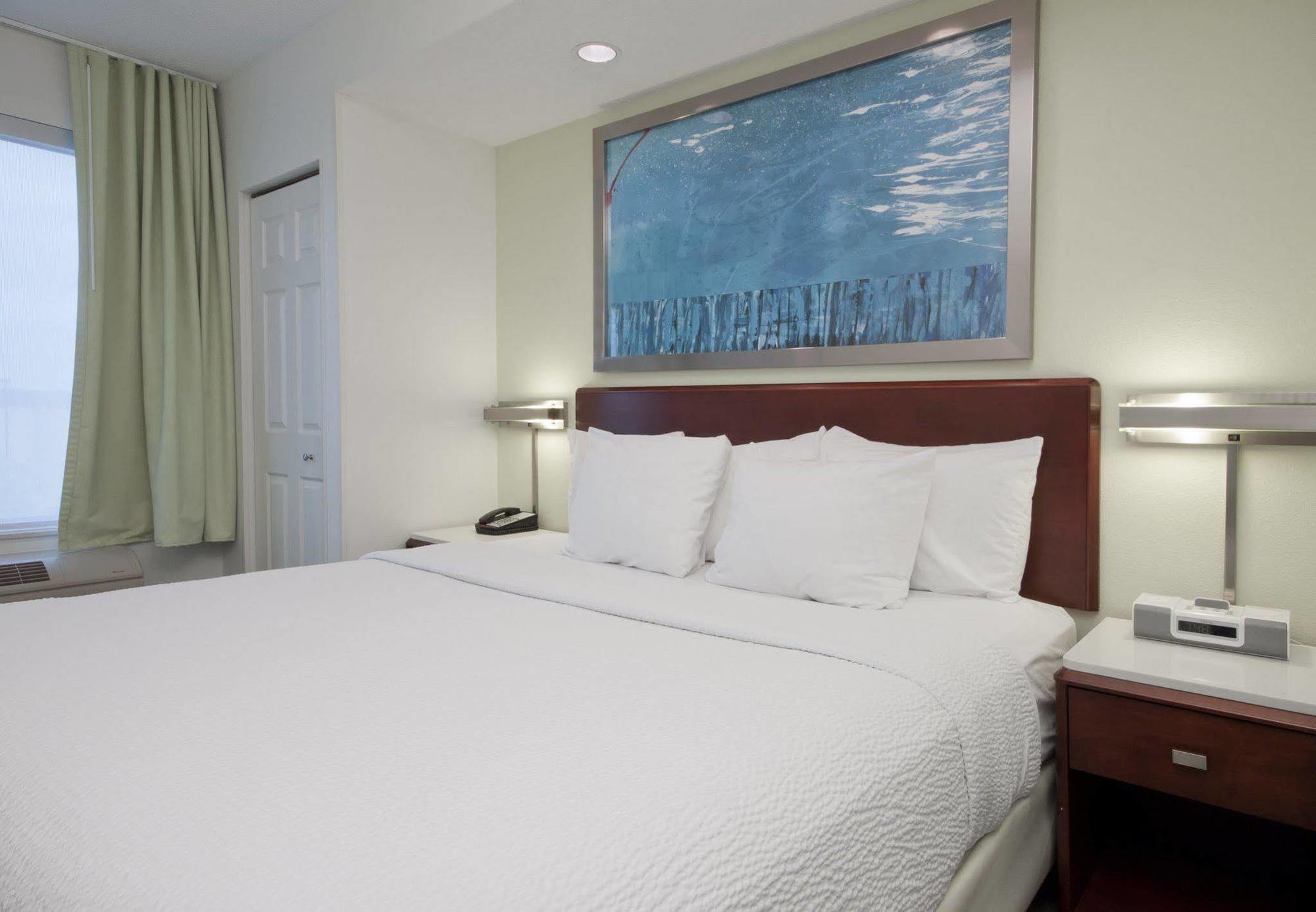Springhill Suites Grand Rapids North Εξωτερικό φωτογραφία